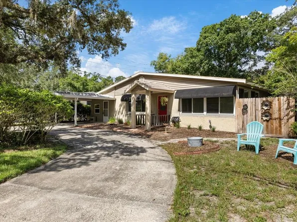 12510 Noreast Lake Dr, Tampa, FL 33612