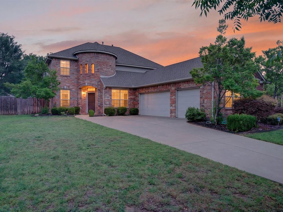 1st image of 4845 Bellflower Way