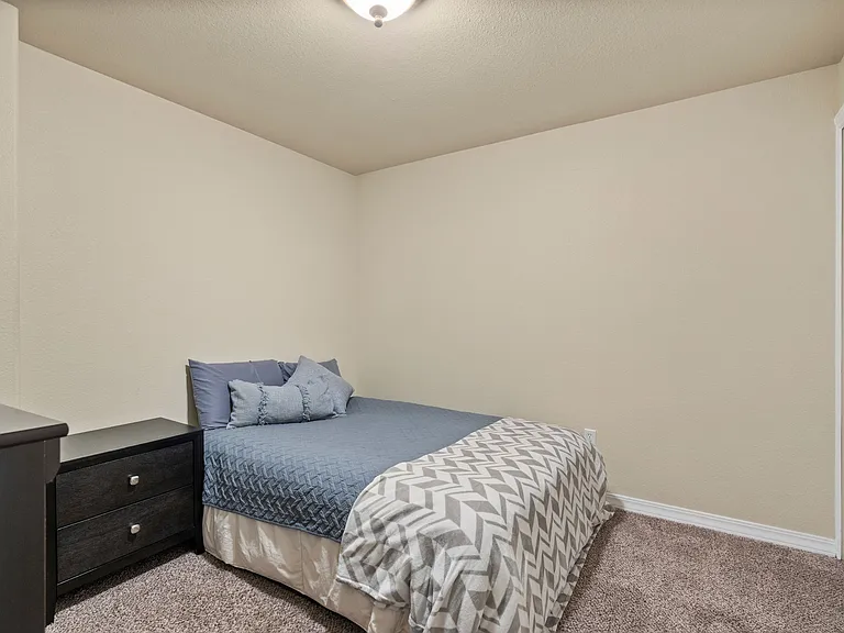 4126 Hayes Ave — Photo 23