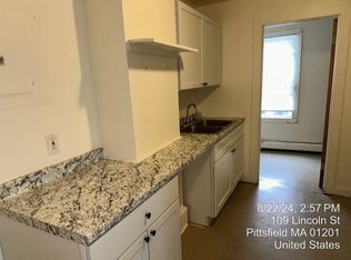 109 Lincoln St Unit B, Pittsfield, MA 01201