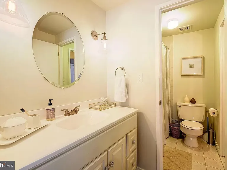 Primary Bathroom - Jack and Jill