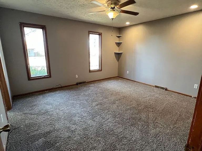 5518 S Roanoke Ave — Photo 17