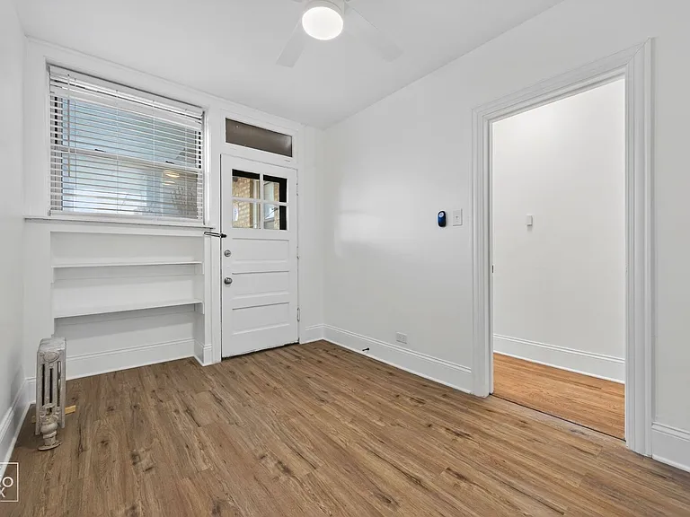 6310 N Artesian — Photo 11