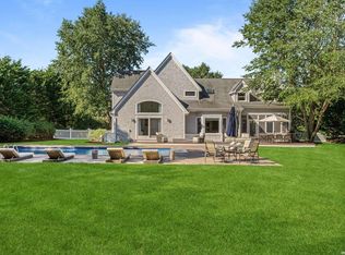 33 Post Fields Ln, Quogue, NY