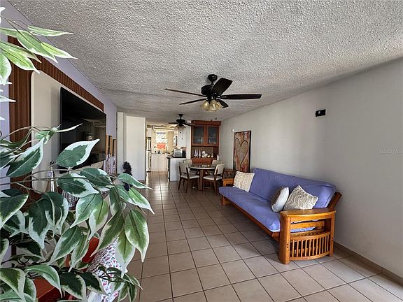 3rd image of Condominio Berwind Estates Beach Resort #D209