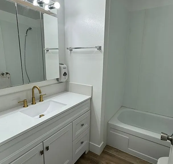 144 Brophy St — Photo 13