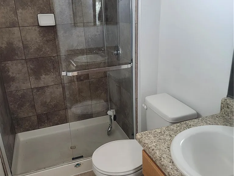1213 Virgil St — Photo 12