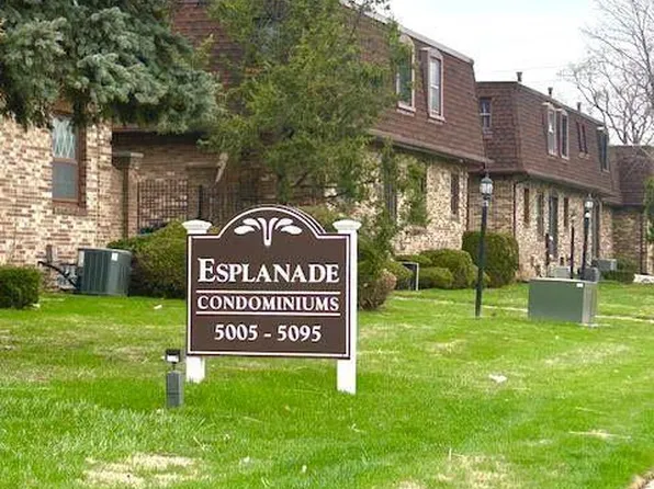 5045 Crooks Rd APT 24, Royal Oak, MI 48073