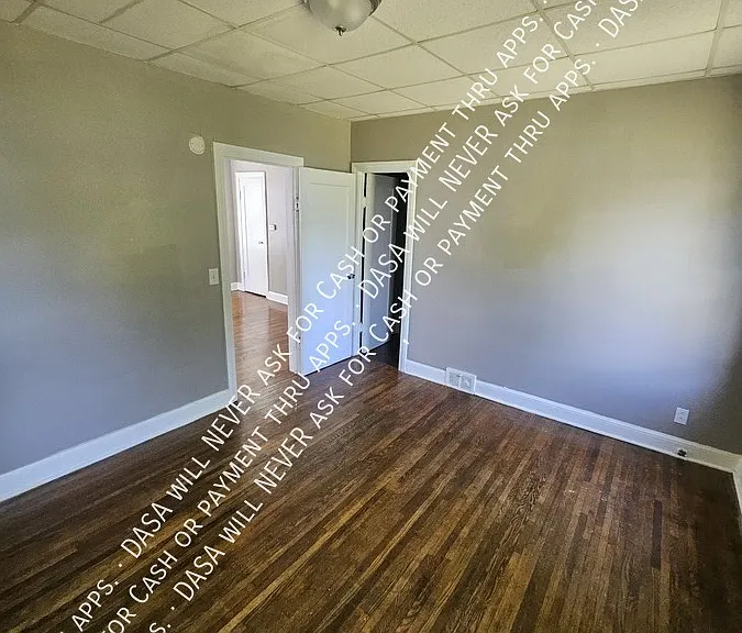 339 Weaver St #LOWER — Photo 6