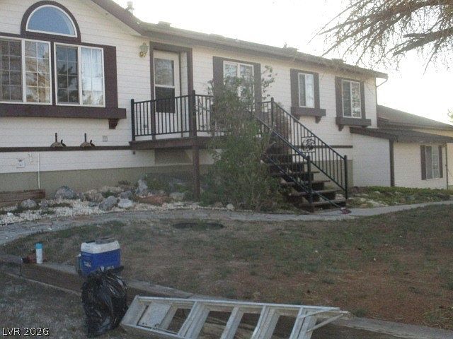 1st image of 121 E 185th St S