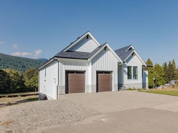 1203 Castle Rd, Sunshine Coast, BC V0N 1V5