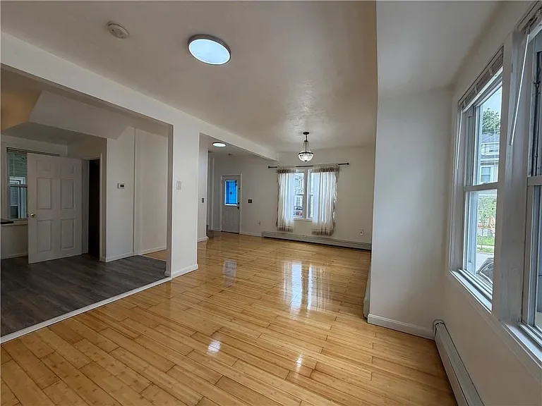 38 Marion Ave — Photo 5