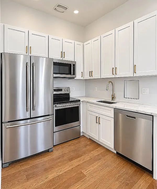 1st image of 704 Decatur St APT 4R