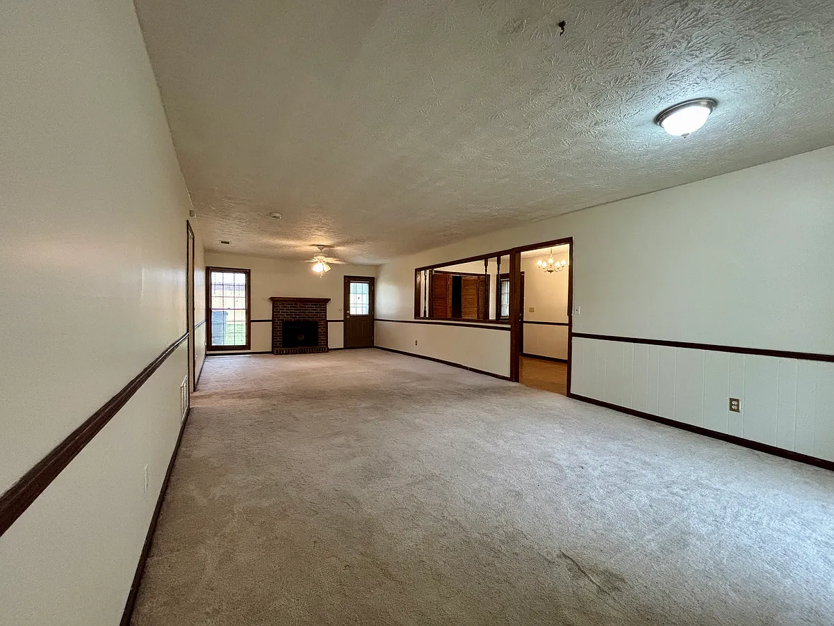 Living Room - 2605 Tupelo Dr