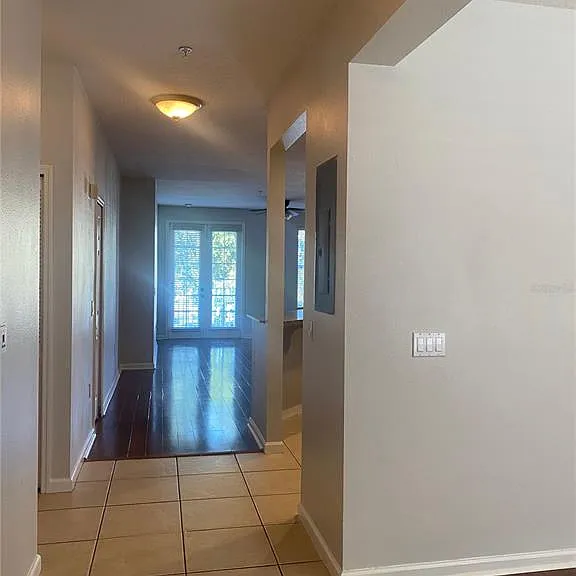 987 Fern Ave #202 — Photo 5