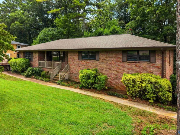 104 Roberta Rd SE, Huntsville, AL 35802