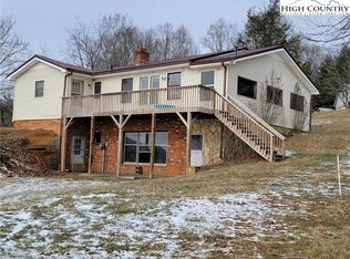 171 Wilcox Dr, Crumpler, NC 28617