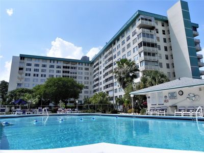 4330 Hillcrest Drive #402, Hollywood, FL, 33021