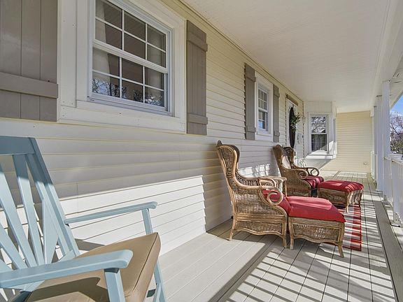 3rd image of 42 Gulph Mill Rd