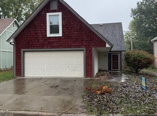 2416 Sequoia Ct, Lawrence, KS 66047