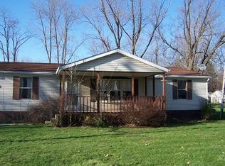 4000 Meadowbrook Dr, Leavittsburg, OH 44430