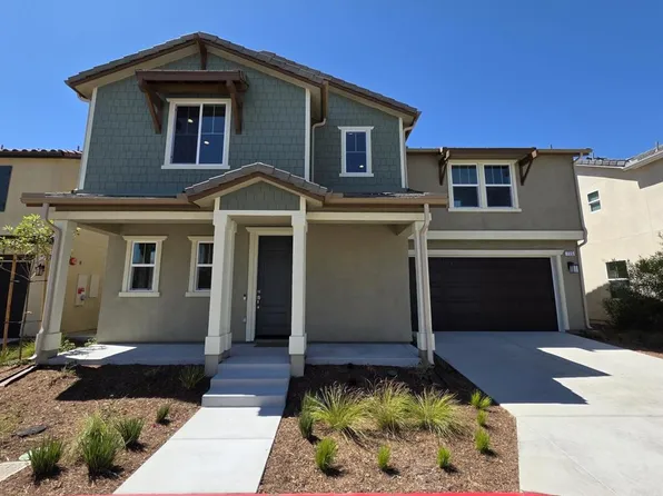 725 Kingbird Loop, Oceanside, CA 92058
