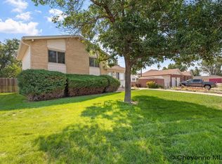 613 Cleveland Ave, Cheyenne, WY 82001