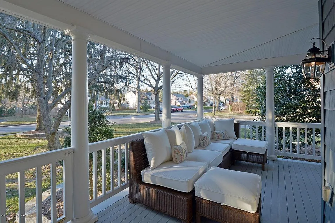 30 Quaker Way photo 1