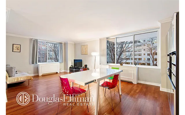Sold by Douglas Elliman | media 19