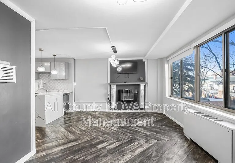 922 24th St NW #301 — Photo 31