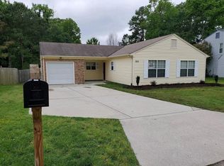 703 Trails Ln, Newport News, VA 23608