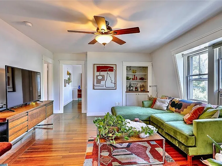 61 Chapin Ave #3 — Photo 6