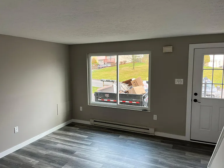228 Parkwood Cir #3 — Photo 7