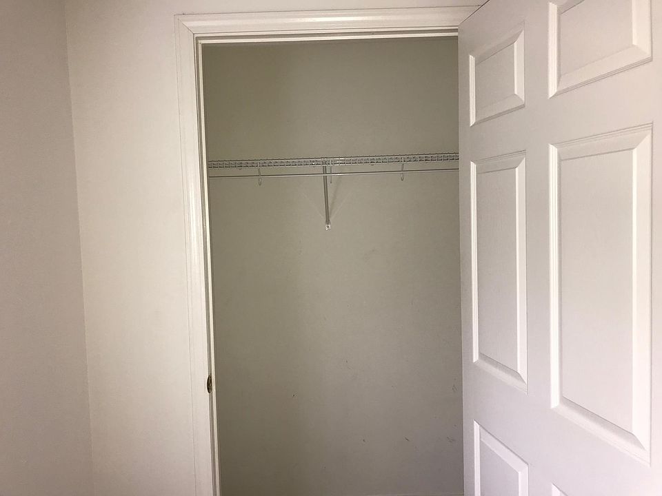 2nd bedroom closet