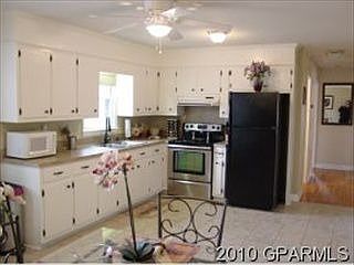 3rd image of 1814 Kathryn Ln
