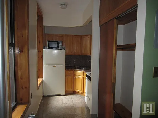 Rented by Halstead Real Estate | media 28