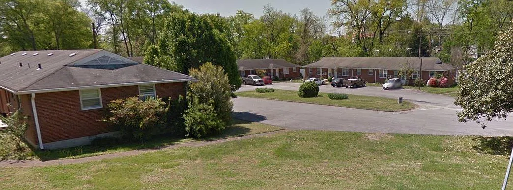 2 bed, 700 sqft, $1,050 — Photo 1