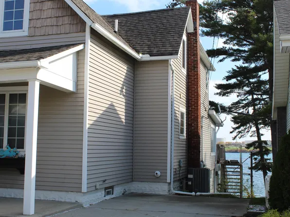 3906 Military St, Port Huron, MI 48060