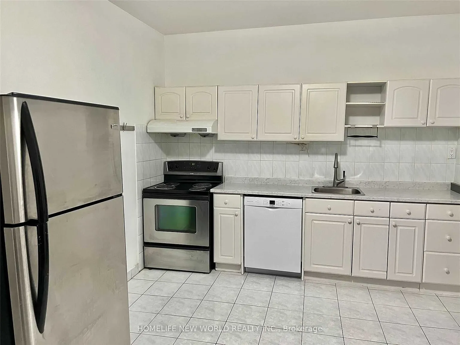 3 bed, $3,190 — Photo 4