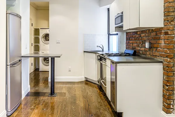 Rented by Dallien Realty Limited Liability Company | media 15