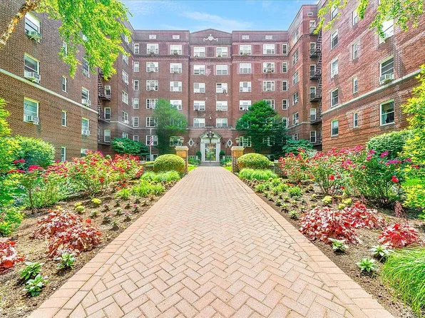 11314 72nd Rd APT 2J, Flushing, NY 11375