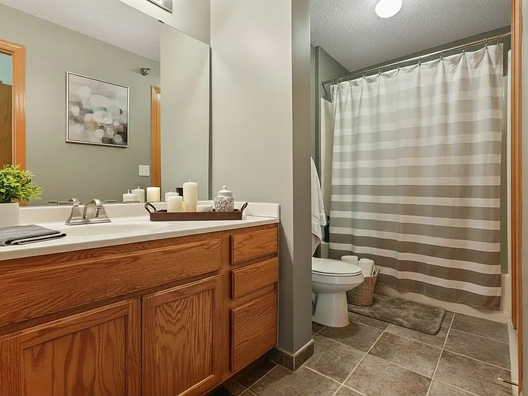 615 N 1st St #115 — Photo 13