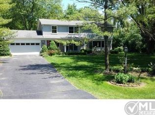 25554 Ridgewood Dr, Farmington Hills, MI 48336