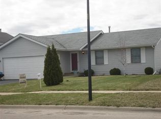 971 S Trainer Rd, Rockford, IL 61108