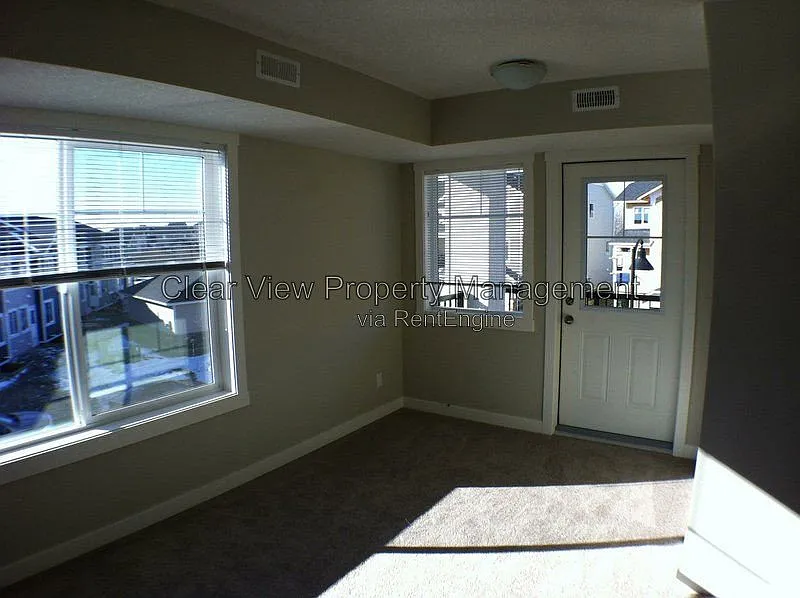 2 bed, 1.0 bath, 850 sqft, $1,399 — Photo 3