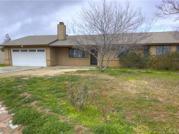 8222 3rd Ave, Hesperia, CA 92345