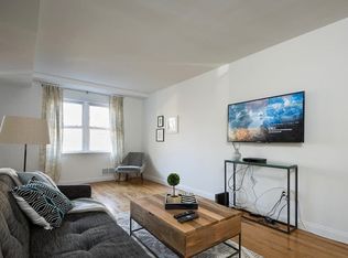 526 5th St SE #ID1013272P, Washington, DC 20003