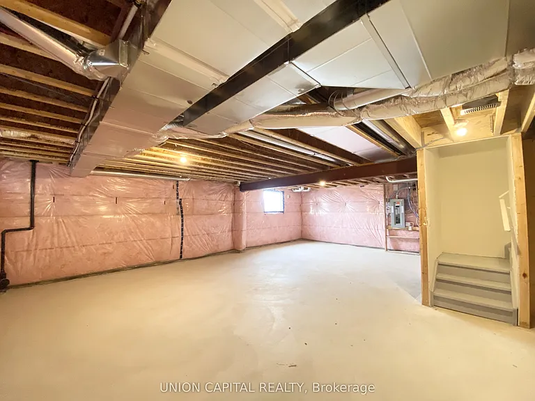 113 Shepherd Dr — Photo 34