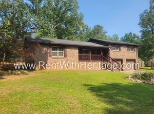 4600 S Seminole Dr, Douglasville, GA