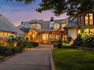 2825 Little Orchard Way, Wayzata, MN 55391